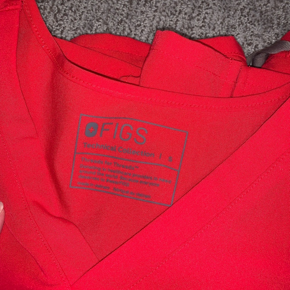 Figs Pop Red Set - Picture 2 of 3